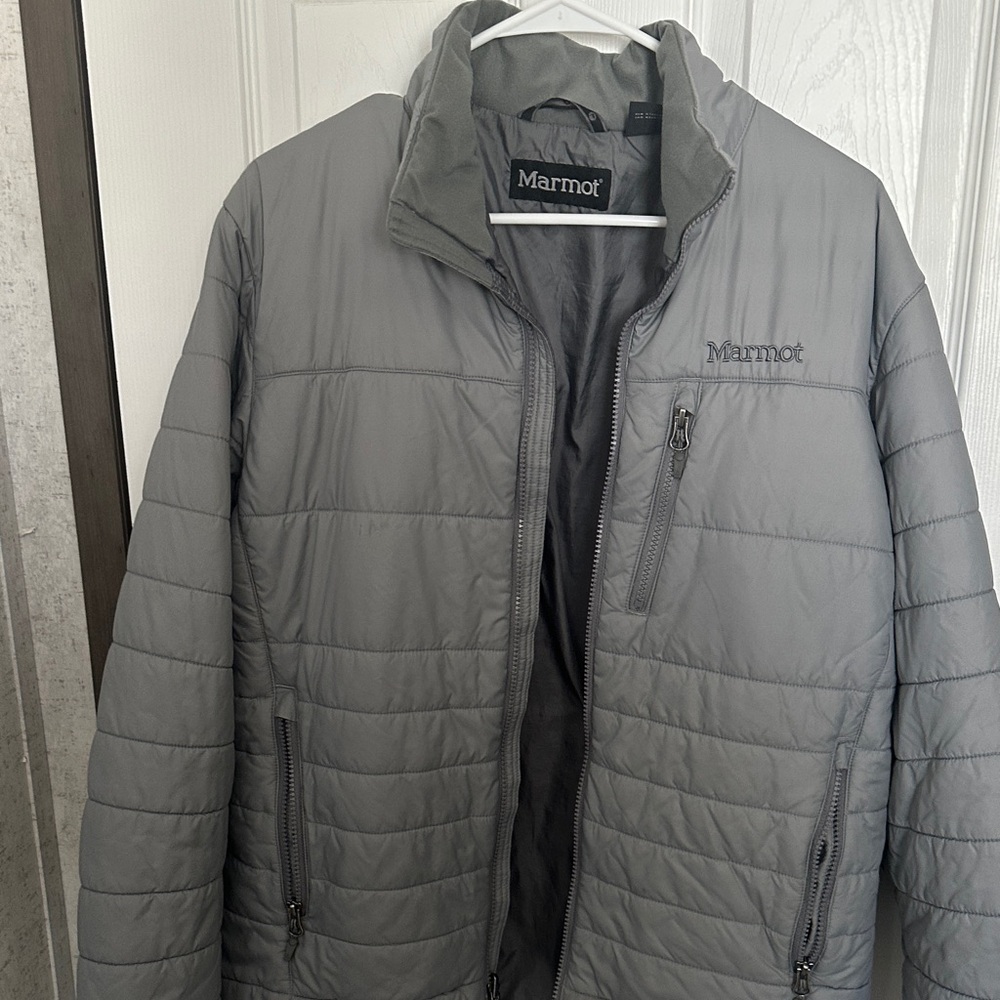 Marmot Men's Charcoal Puffer Jacket medium light gray